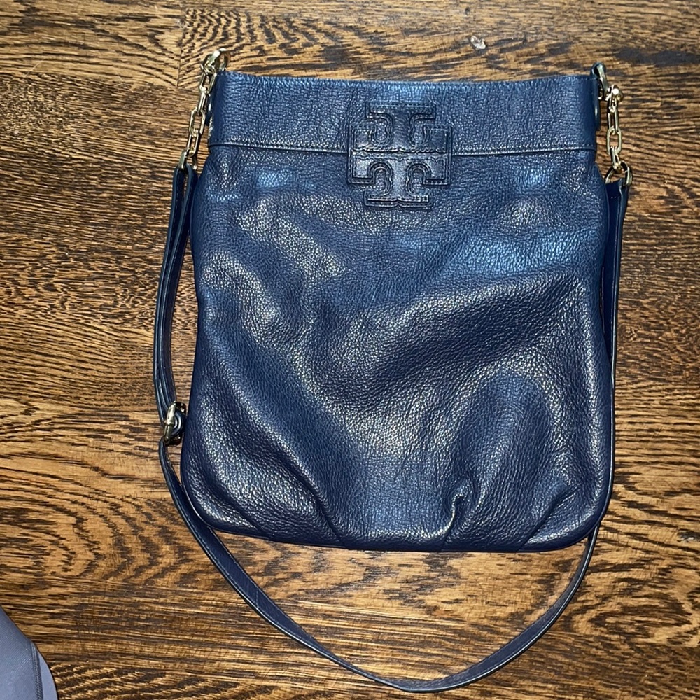 Navy blue leather Tory Burch shoulder or crossbow bag